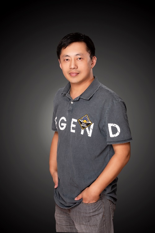 Xiaojian Zhou.jpg